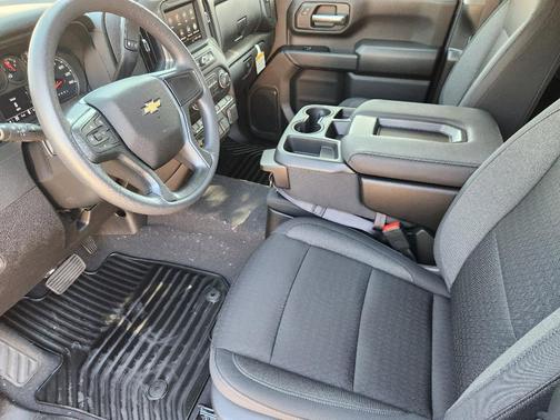 2026 Chevrolet Silverado 2500 Custom