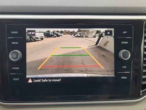 Deep Black Pearl Effect 2022 Volkswagen Atlas 3.6L SE w/Technology