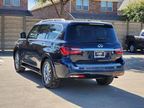 2021 INFINITI QX80 Luxe
