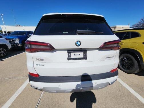 2023 BMW X5 sDrive40i