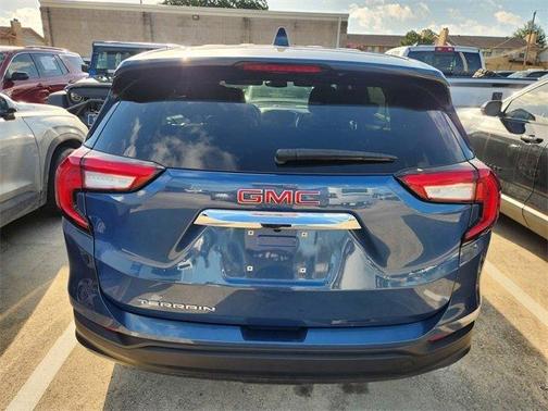 Metallic 2024 GMC Terrain SLE