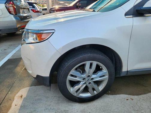 White Platinum Clearcoat Metallic 2014 Ford Edge Limited