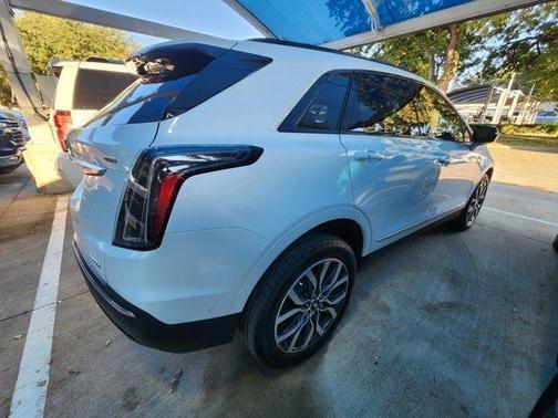 2023 Cadillac XT5 Sport