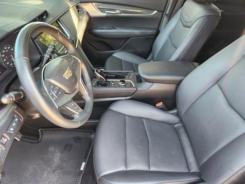 2023 Cadillac XT5 Sport