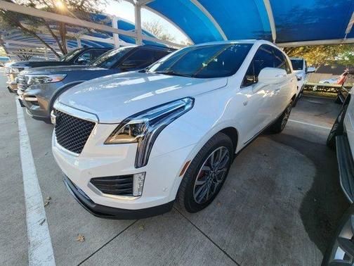 2023 Cadillac XT5 Sport