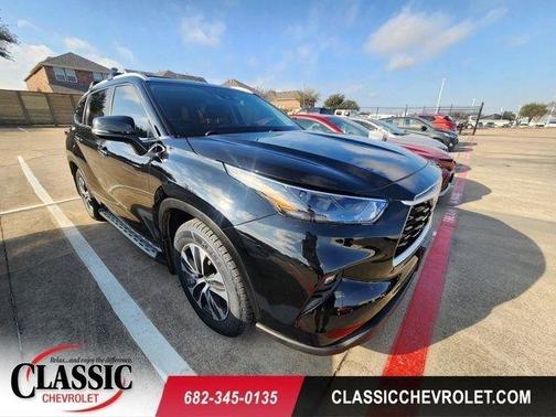 2023 Toyota Highlander XLE