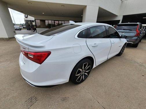 Summit White 2023 Chevrolet Malibu RS