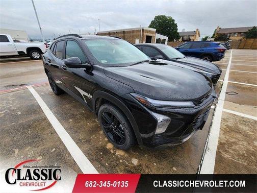 Mosaic Black Metallic 2025 Chevrolet Trax ACTIV