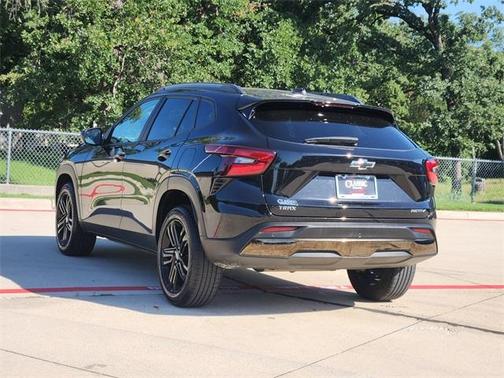 Mosaic Black Metallic 2025 Chevrolet Trax ACTIV