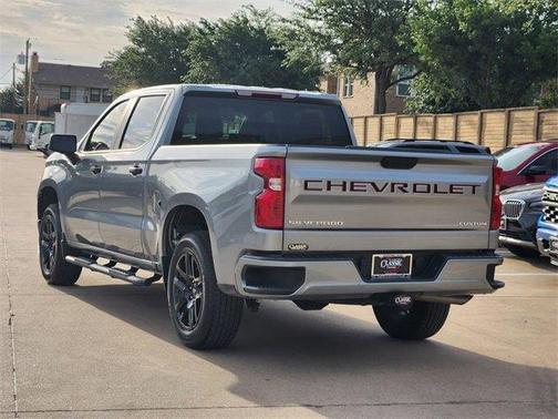 Sterling Gray Metallic 2025 Chevrolet Silverado 1500 Custom
