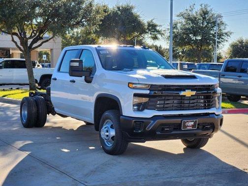 2025 Chevrolet Silverado 3500 WT
