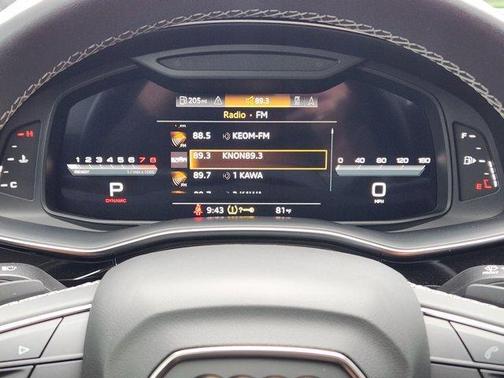 2022 Audi Q8 55 Premium Plus