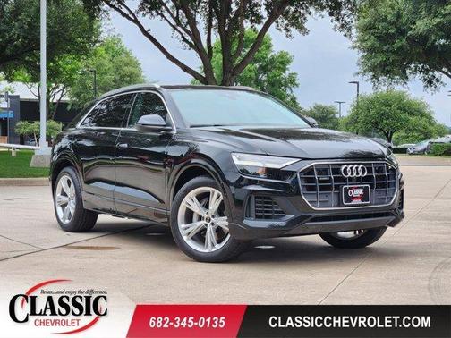 2022 Audi Q8 55 Premium Plus