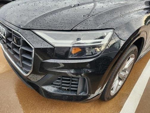 2022 Audi Q8 55 Premium Plus