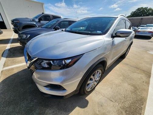 2020 Nissan Rogue Sport SV