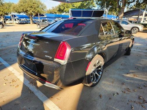 2016 Chrysler 300 S