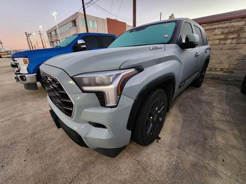 2024 Toyota Sequoia Platinum