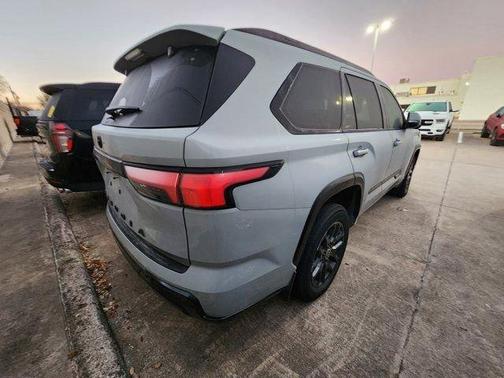 2024 Toyota Sequoia Platinum
