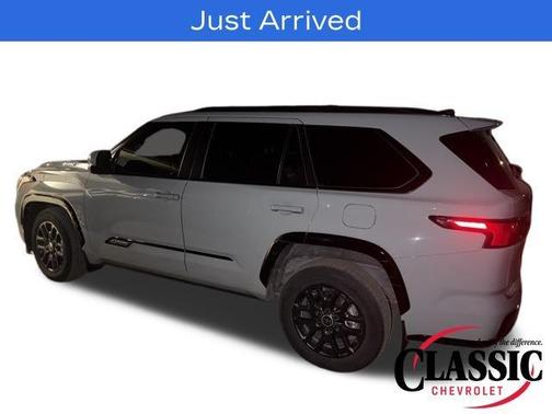 2024 Toyota Sequoia Platinum