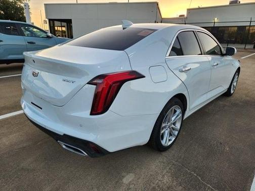 2024 Cadillac CT4 Luxury