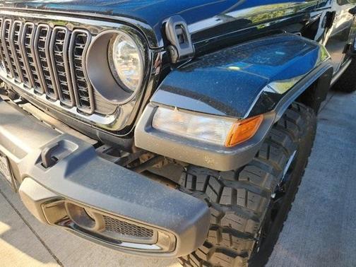 2024 Jeep Gladiator Nighthawk