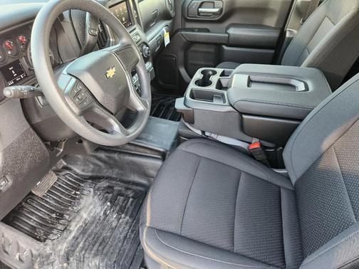 2025 Chevrolet Silverado 3500 WT