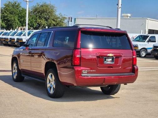 2019 Chevrolet Suburban LT
