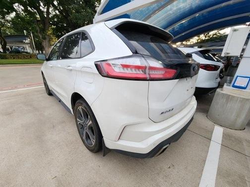 2020 Ford Edge ST