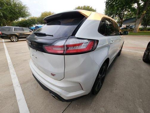 2020 Ford Edge ST