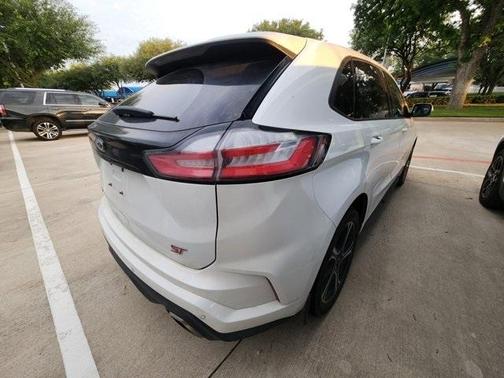 2020 Ford Edge ST