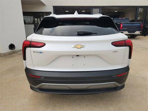 Iridescent Pearl Tricoat 2024 Chevrolet Blazer EV LT