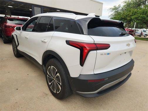 Iridescent Pearl Tricoat 2024 Chevrolet Blazer EV LT