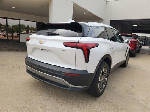 Iridescent Pearl Tricoat 2024 Chevrolet Blazer EV LT