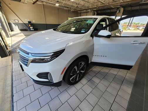Summit White 2023 Chevrolet Equinox 1LT