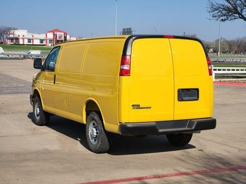 2025 Chevrolet Express 2500 Work Van