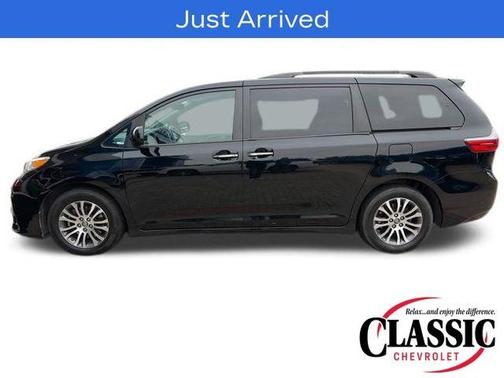 2019 Toyota Sienna XLE