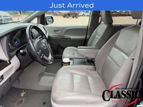 2019 Toyota Sienna XLE