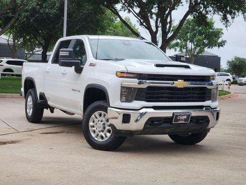 Summit White 2024 Chevrolet Silverado 2500 LT