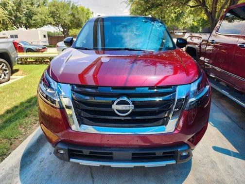 2022 Nissan Pathfinder Platinum