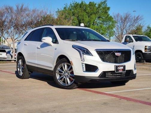2025 Cadillac XT5 Sport
