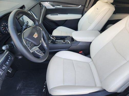 2025 Cadillac XT5 Sport