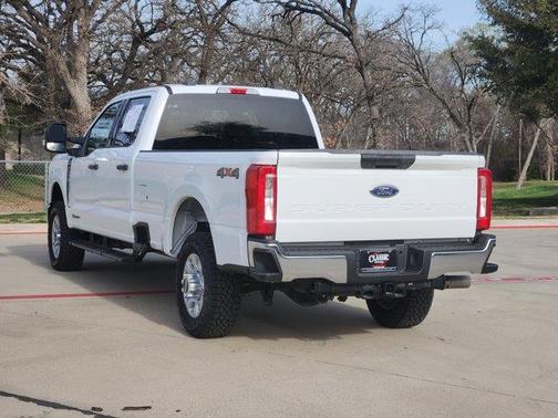 2024 Ford F-350 XLT