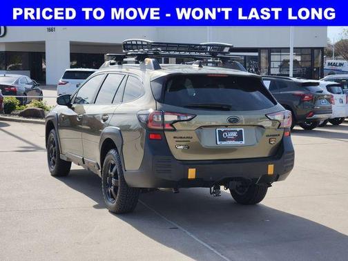 Autumn Green Metallic 2022 Subaru Outback Wilderness