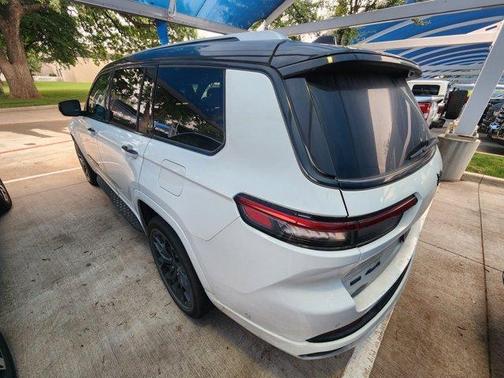 2023 Jeep Grand Cherokee L Summit