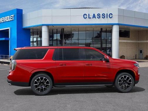 2025 Chevrolet Suburban RST