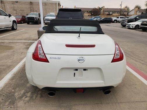 2018 Nissan 370Z Base