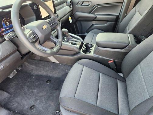 2025 Chevrolet Colorado WT