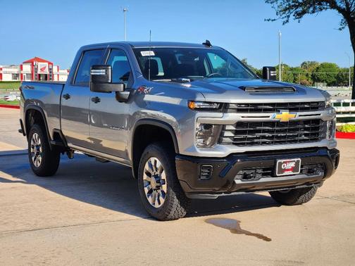 2026 Chevrolet Silverado 2500 Custom