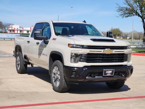 2026 Chevrolet Silverado 2500 Custom