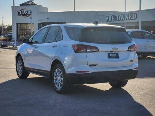 2023 Chevrolet Equinox LS